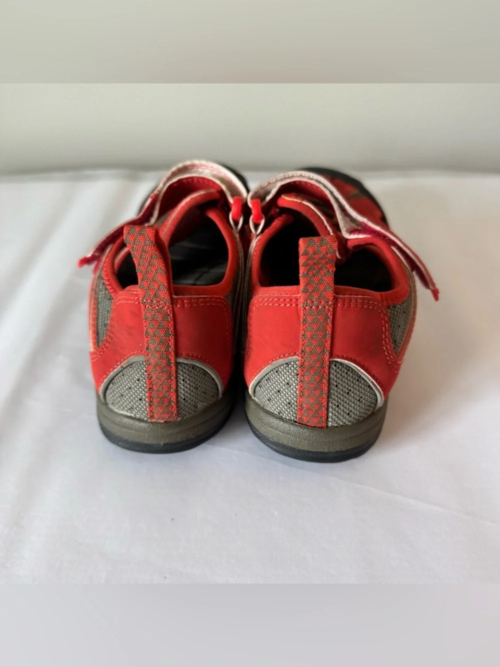 L.L. BEAN Size 5 Big Boys Red Summer Sandals